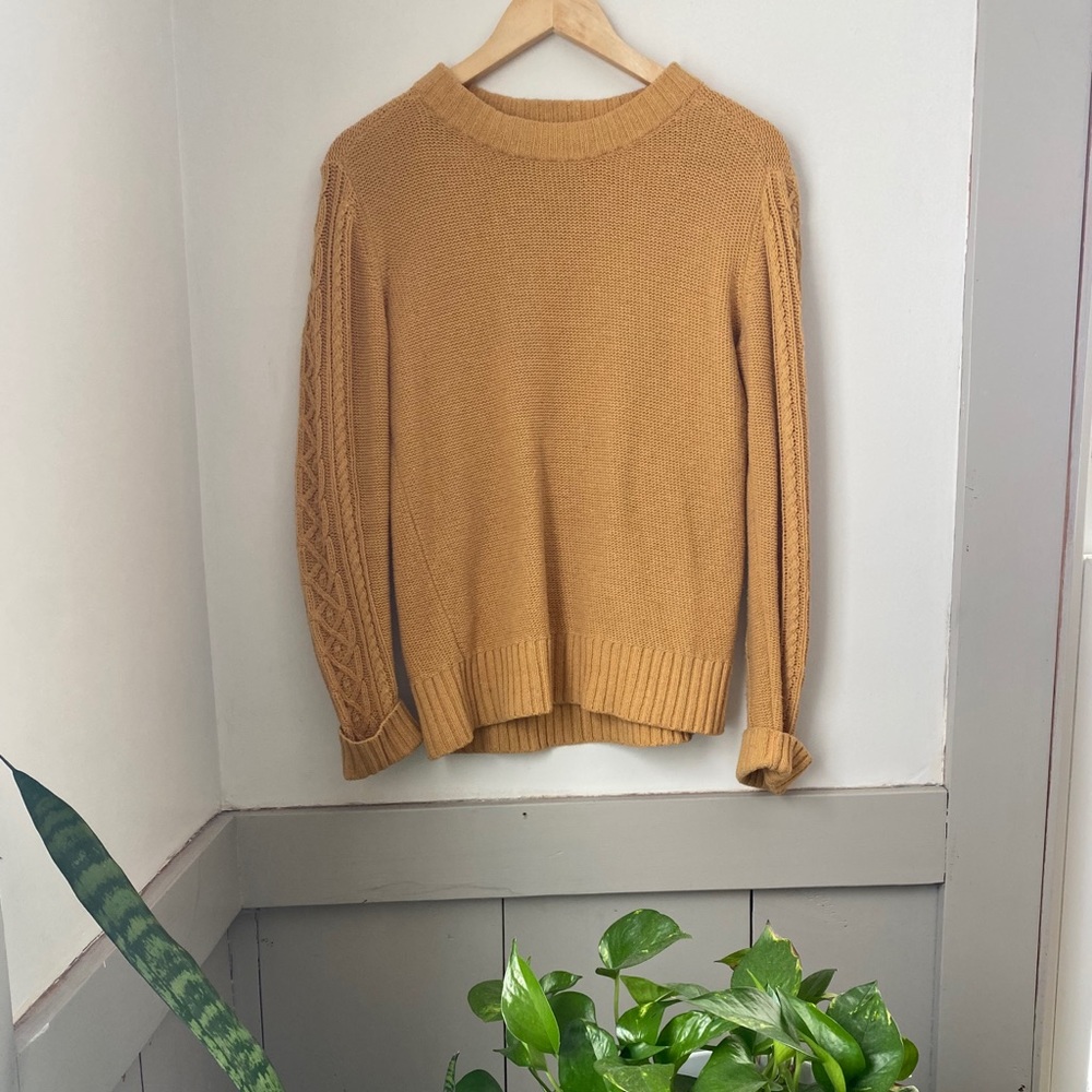 Recycled yarn sweater